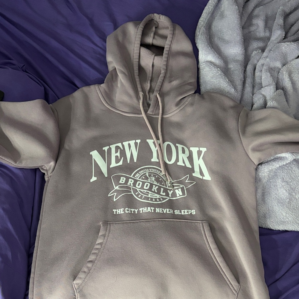 New York Brooklyn Hoodie - Gray